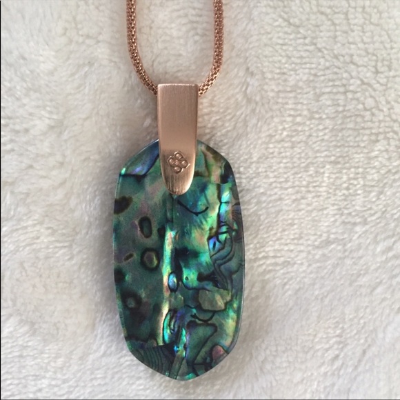 Kendra Scott Inez Pendant Necklace - Picture 3 of 7